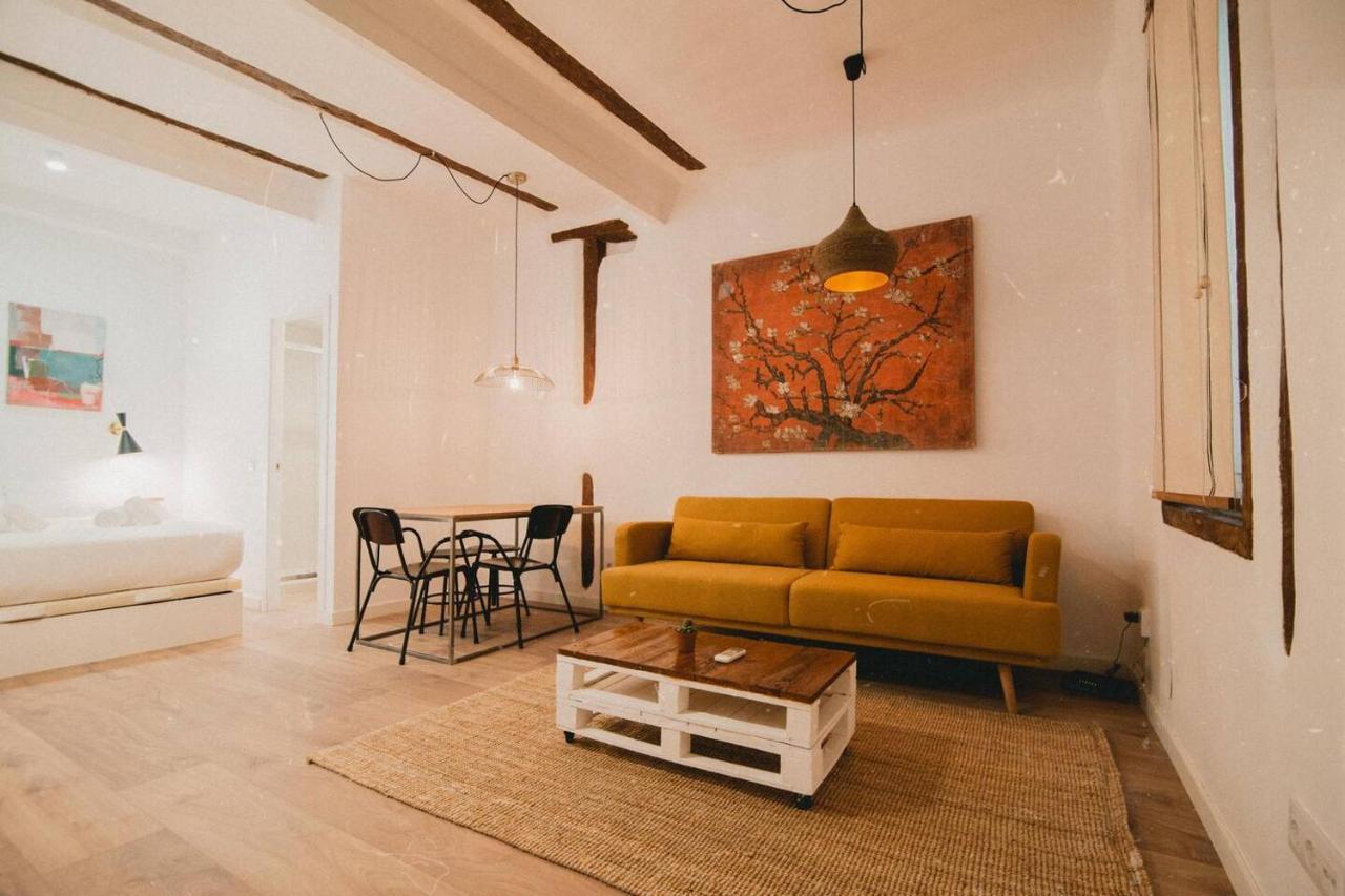 Charming Design Apartment Reina Sofia Madrid Esterno foto