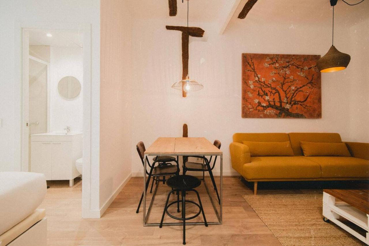 Charming Design Apartment Reina Sofia Madrid Esterno foto