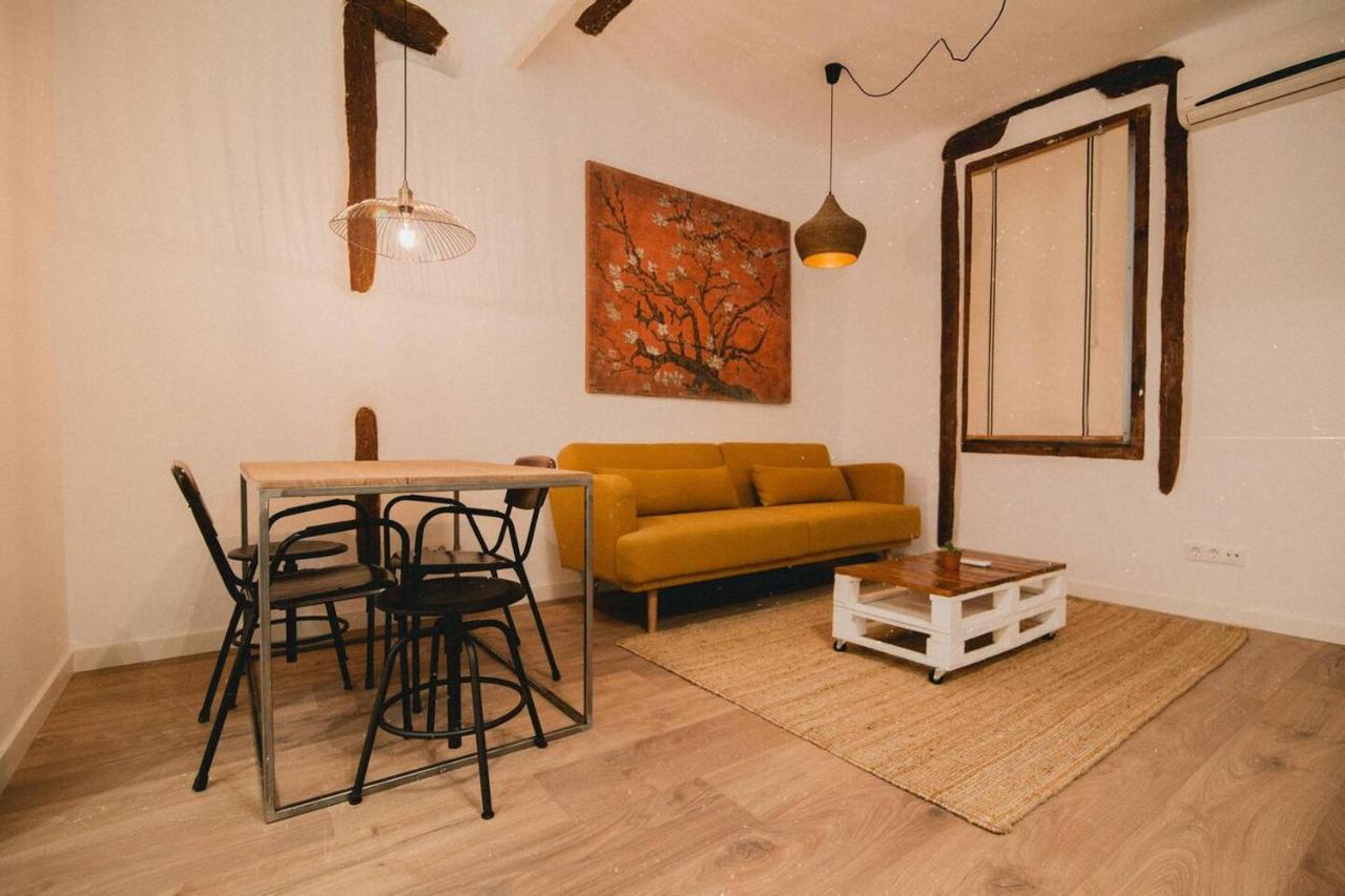 Charming Design Apartment Reina Sofia Madrid Esterno foto